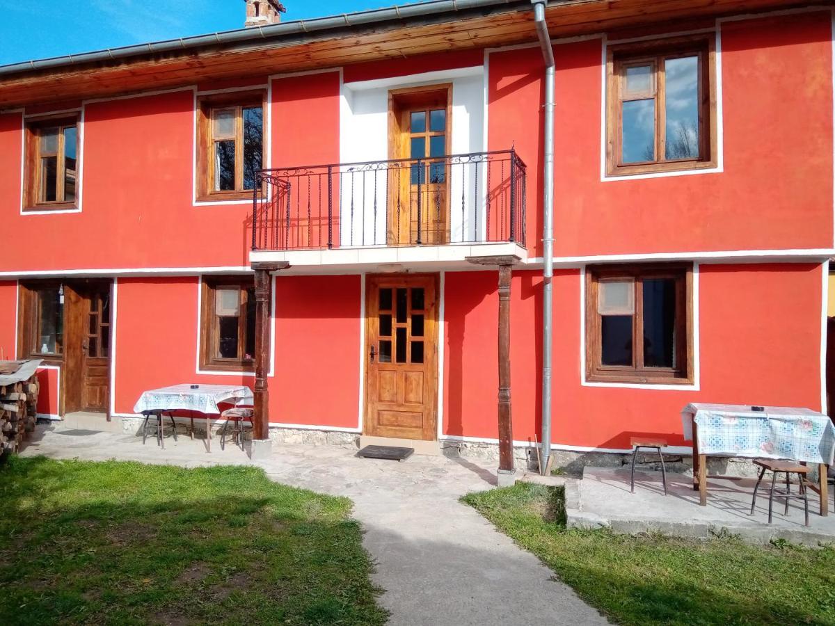 Стаи За Гости Милена Koprivshtitsa Esterno foto